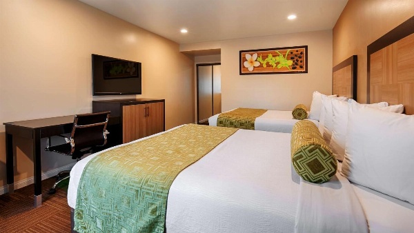 Best Western Plus Glendale image 5